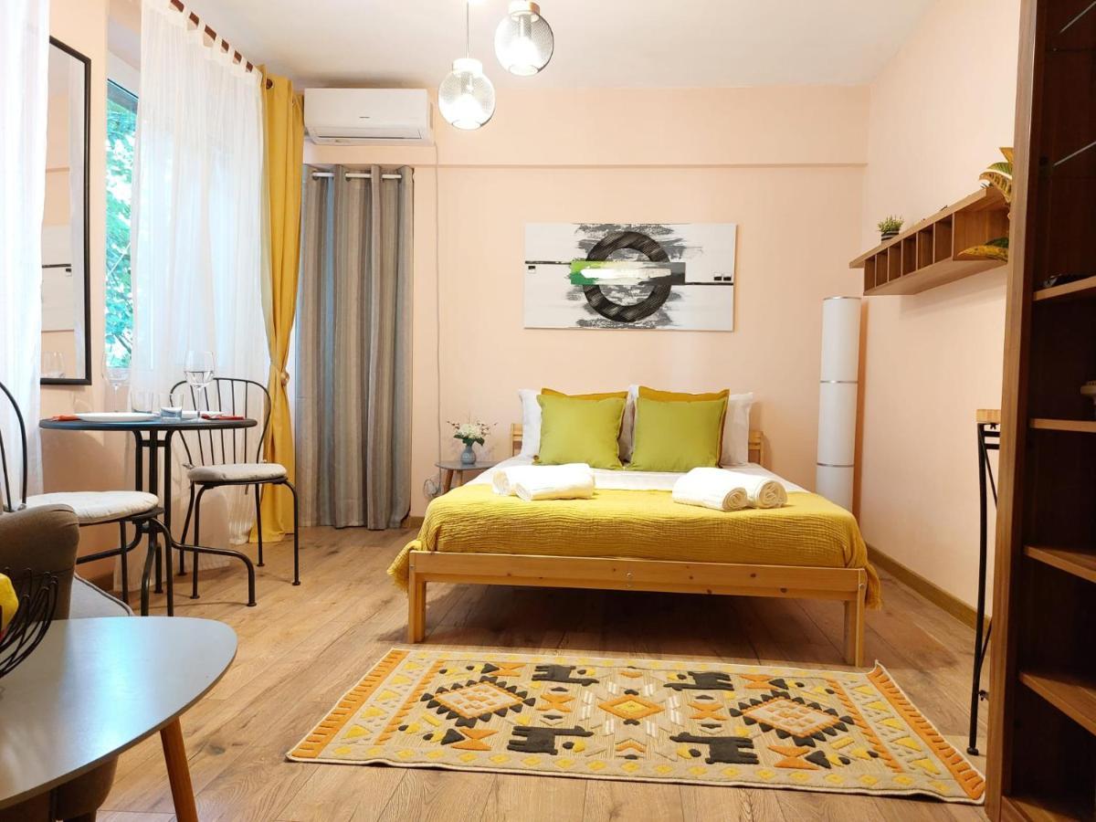 Laroka House Cosy Studio Universitate ブカレスト エクステリア 写真